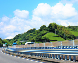 防護柵・交通安全施設・道路付属施設業務のイメージ写真